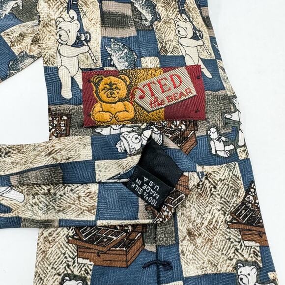 Ted the Bear vintage fishing 100% silk tie necktie 4" w - Picture 3 of 4